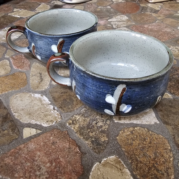 Handcrafted Blue Ceramic Mugs with White Floral Design - Picture 2 of 7